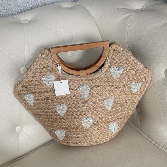 Handbags - Woven Beaded Heart Tote Bag with Wooden Handles, New With Tags, Enjoy beach 🏖️